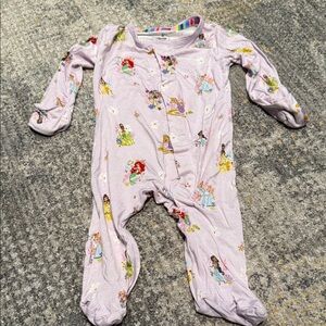 Magnetic Me Kids Footie - Lavender with Disney Princess Characters